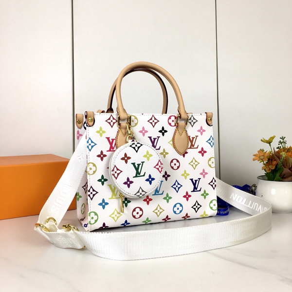 ルイヴィトンバッグ背面デザイン